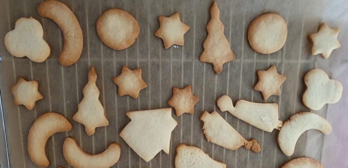 Plätzchen und Kekse backen keksteig kita stedesdorf